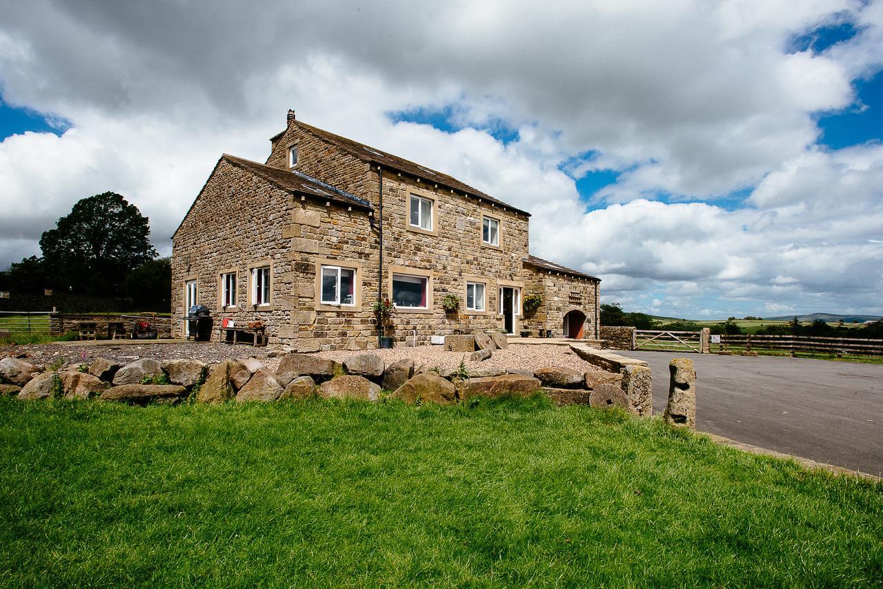 Pickersgill Manor Farm Bed and Breakfast Silsden Exteriör bild