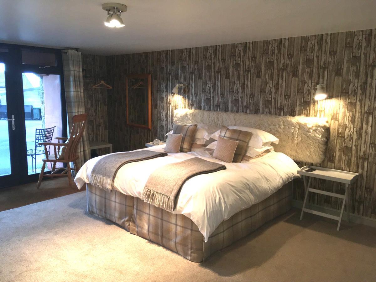 Pickersgill Manor Farm Bed and Breakfast Silsden Exteriör bild